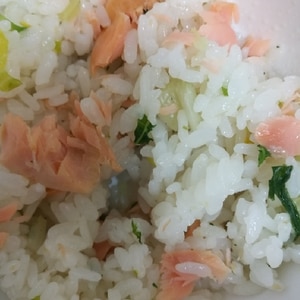 幼児食♡小松菜と鮭の混ぜご飯